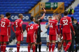  米兰德比争议红牌，VAR判定引发热议  