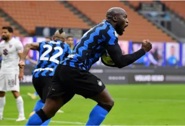  国米防线屡现漏洞，恰尔汗奥卢远射挽回颜面  